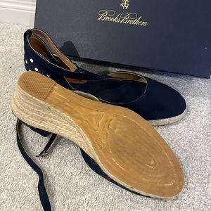 Brooks brothers navy polka dots espadrilles